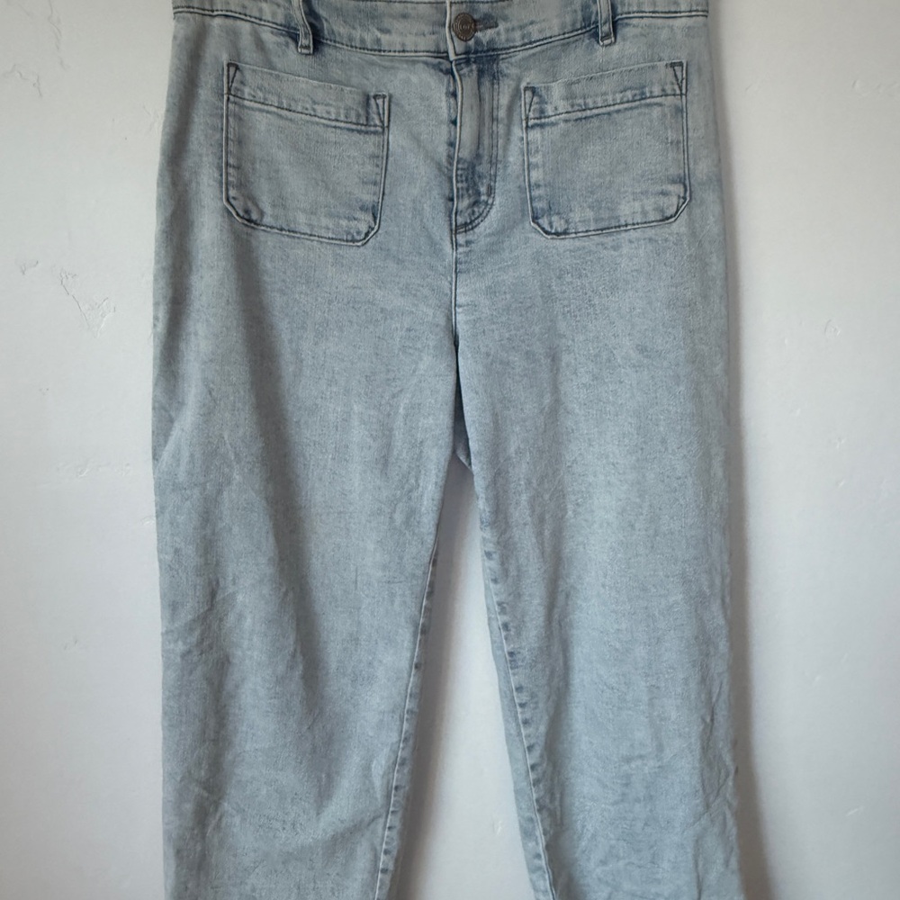 LOFT Petite Cropped Wide Leg Women Jeans in Light Blue Wash